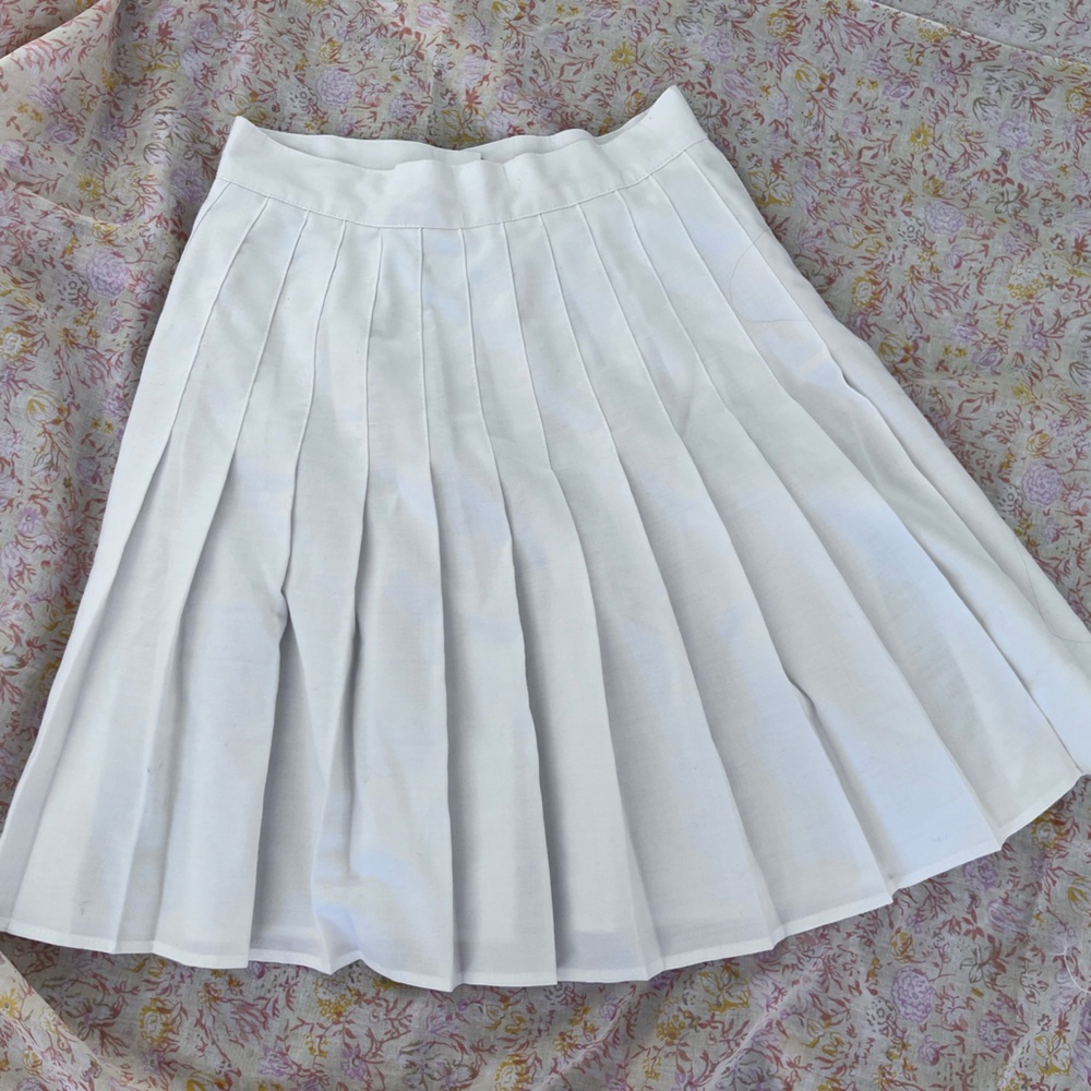Classic White A-Line Pleated Skirt